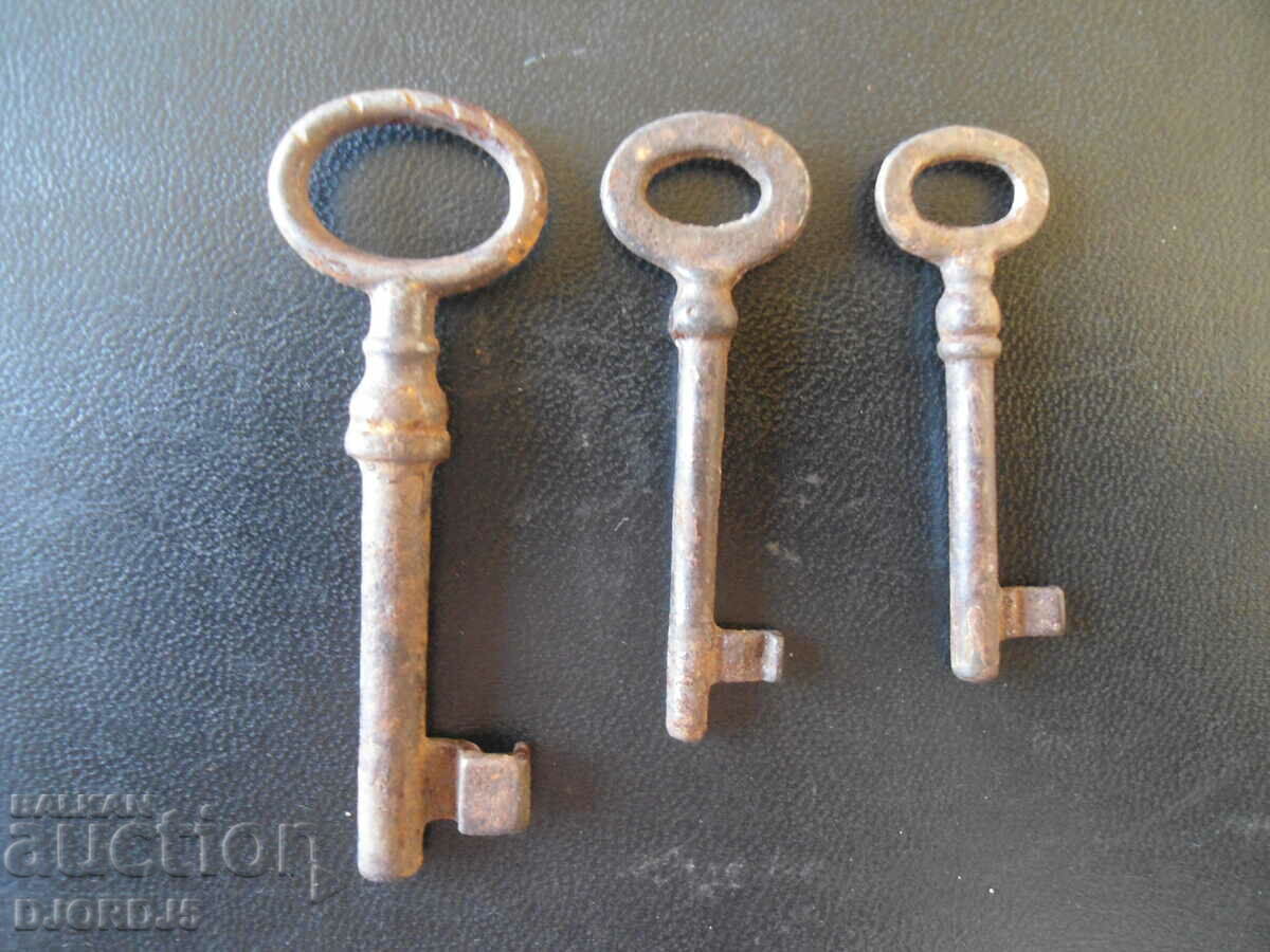 Old forged keys