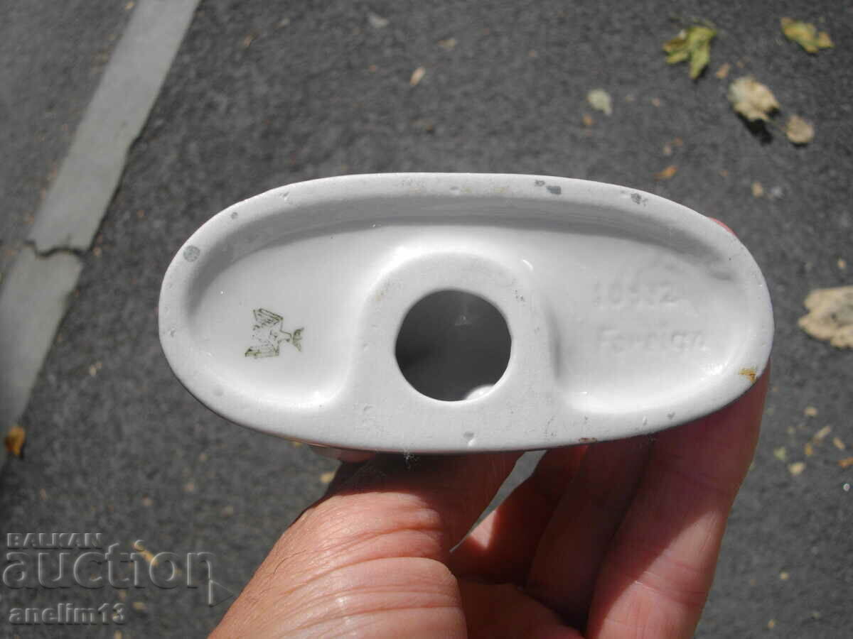 OLD PORCELAIN HORSE WITH HORSE MARKED - 7