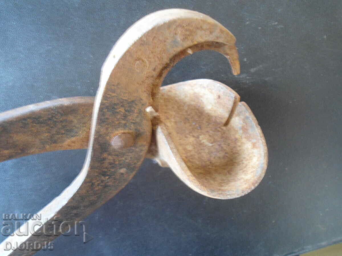 Auction  An old Bergmann tube bending tool