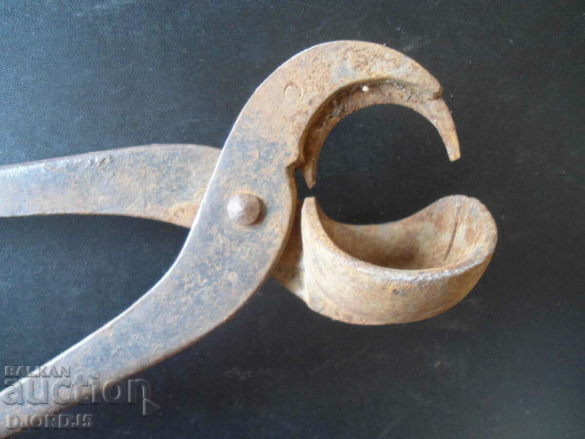Delivery of An old Bergmann tube bending tool