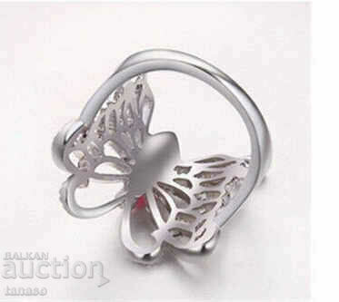 Δημοπρασία Δαχτυλίδι με ζιργκόν και κρύσταλλα, επάργυρο Δημοπρασία Δαχτυλίδι με ζιργκόν και κρύσταλλα, επάργυρο