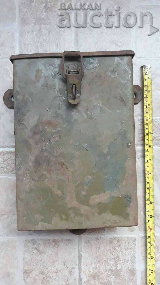 кутия сандъче инструменти от оръдеен зип оръдие WW2 WWII с цена 61.00 лв. | € 31.19 кутия сандъче инструменти от оръдеен зип оръдие WW2 WWII с цена 61.00 лв. | € 31.19