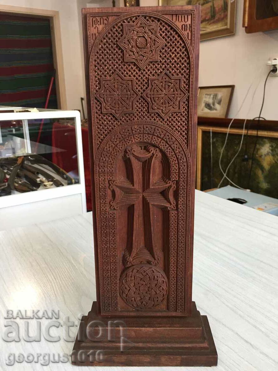 Sculptură în lemn cu cruce armeană #4497