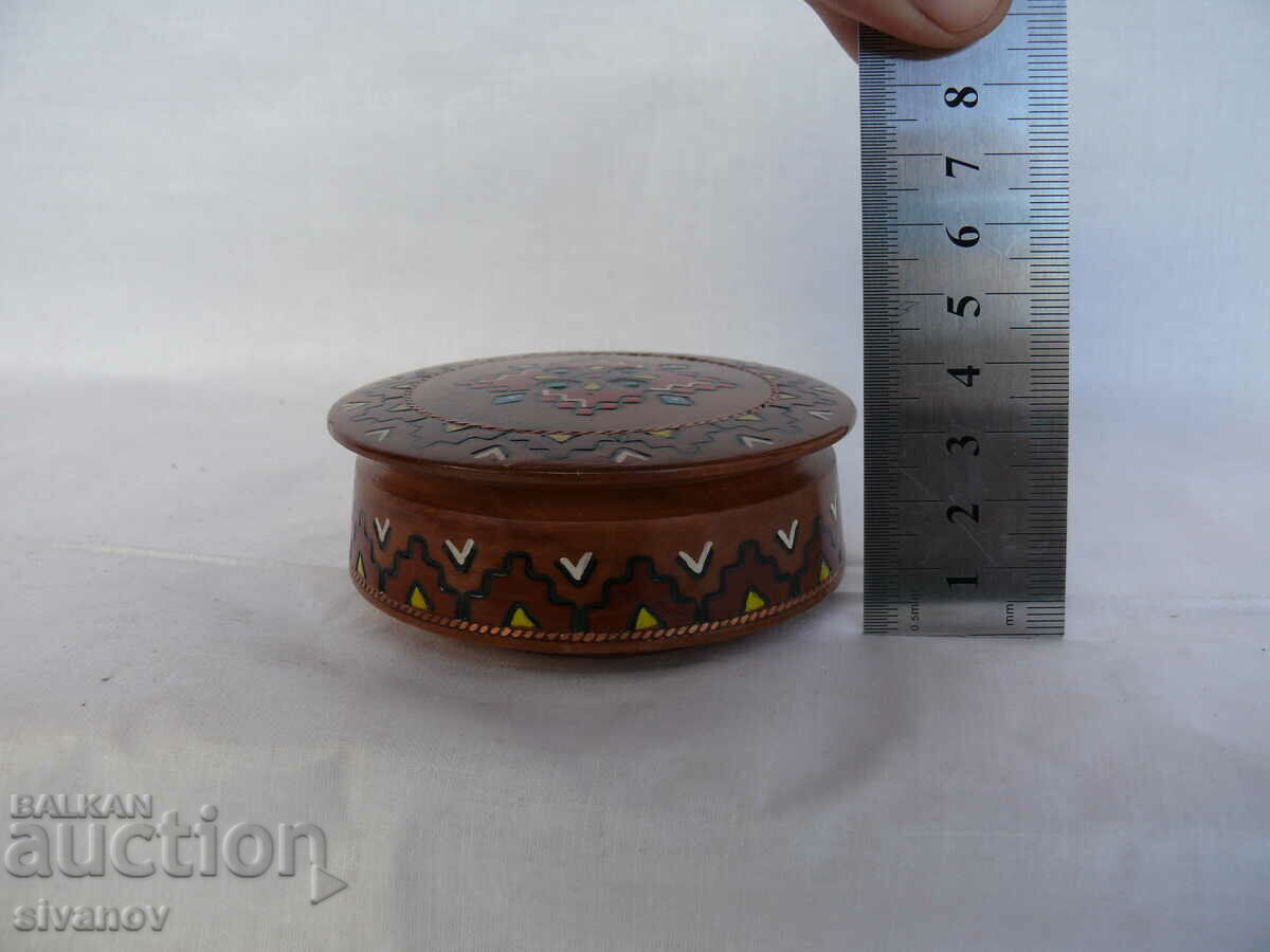 Interesting old wooden box #1609 - 7 Interesting old wooden box #1609 - 7