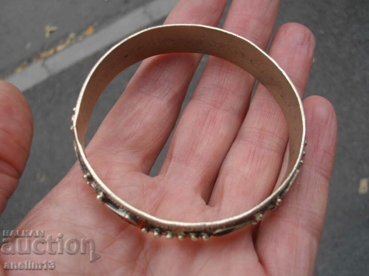 Livrarea BĂRĂRĂ SACHAN VECHE CU SMALT Livrarea BĂRĂRĂ SACHAN VECHE CU SMALT