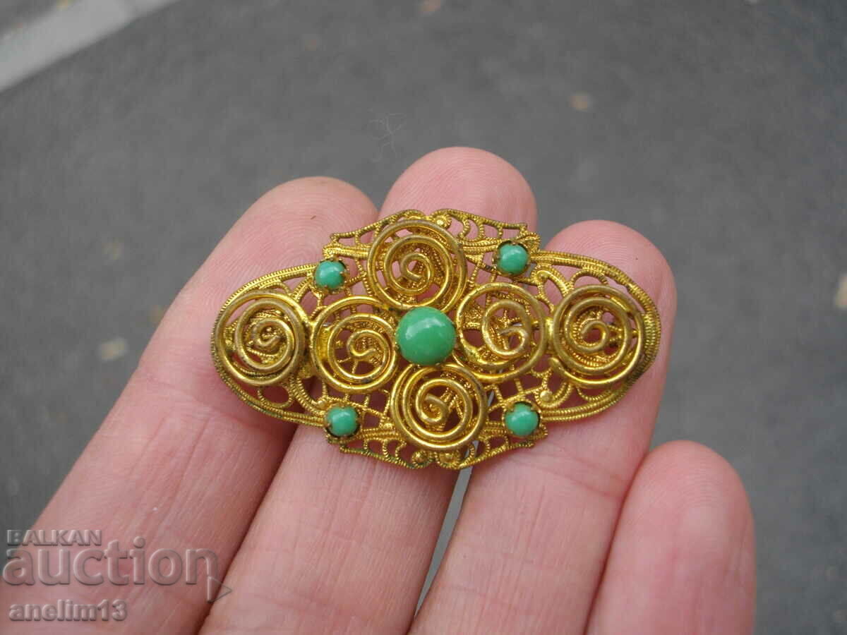 Auction  OLD BROOCH