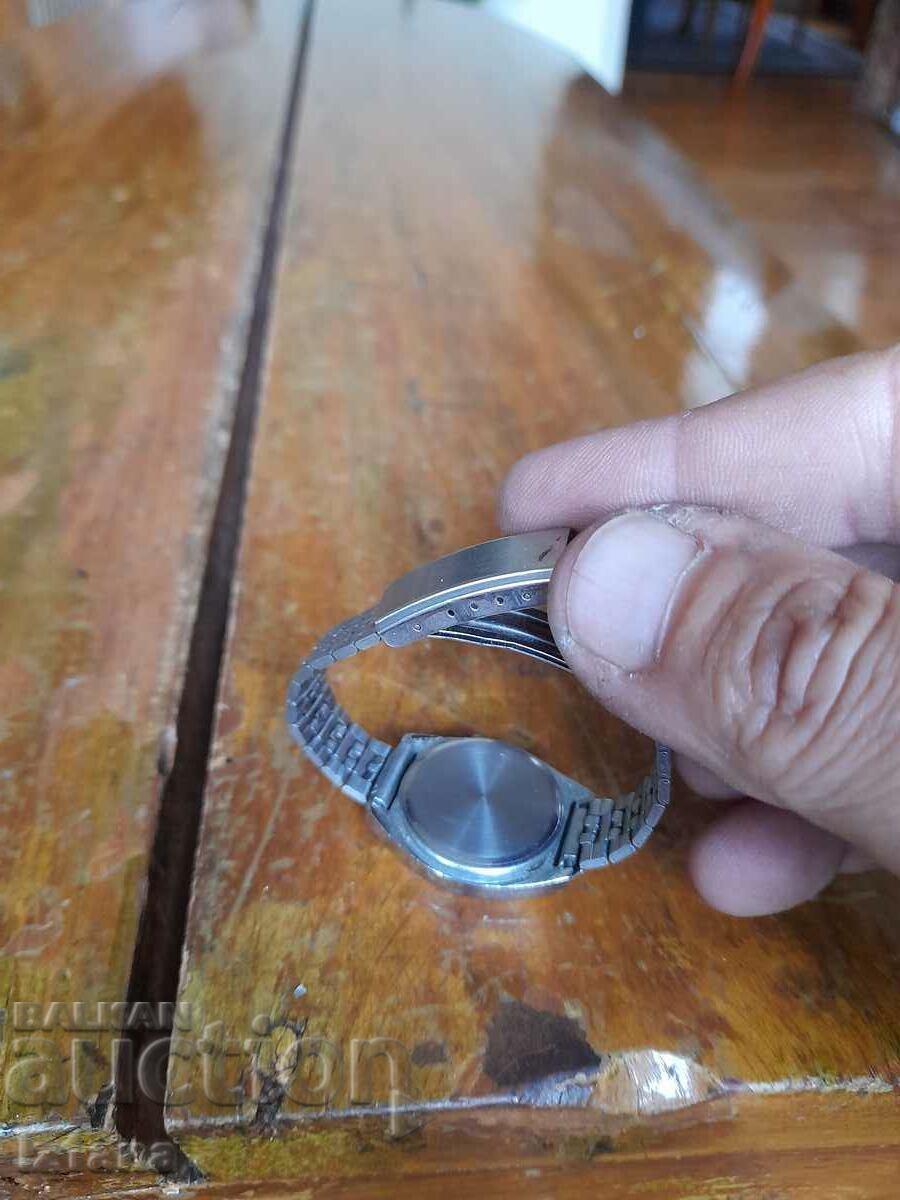 Auction Old Alpha electronic watch Auction Old Alpha electronic watch