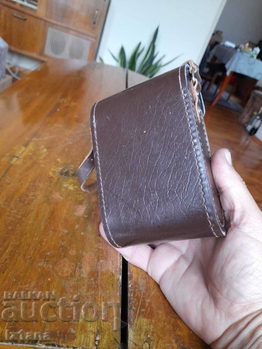 Husa veche din piele - 5 Husa veche din piele - 5