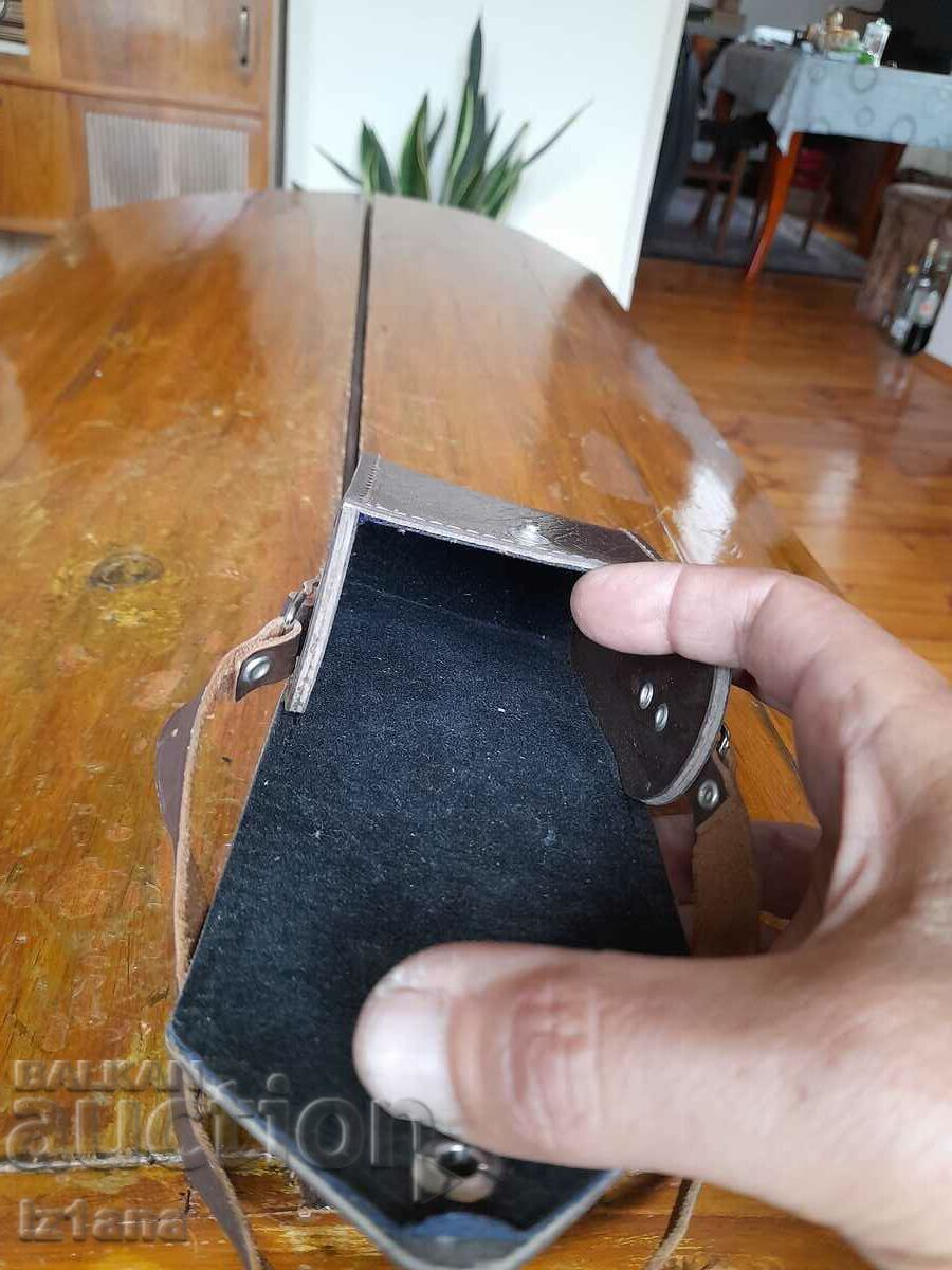 Husa veche din piele - 6 Husa veche din piele - 6