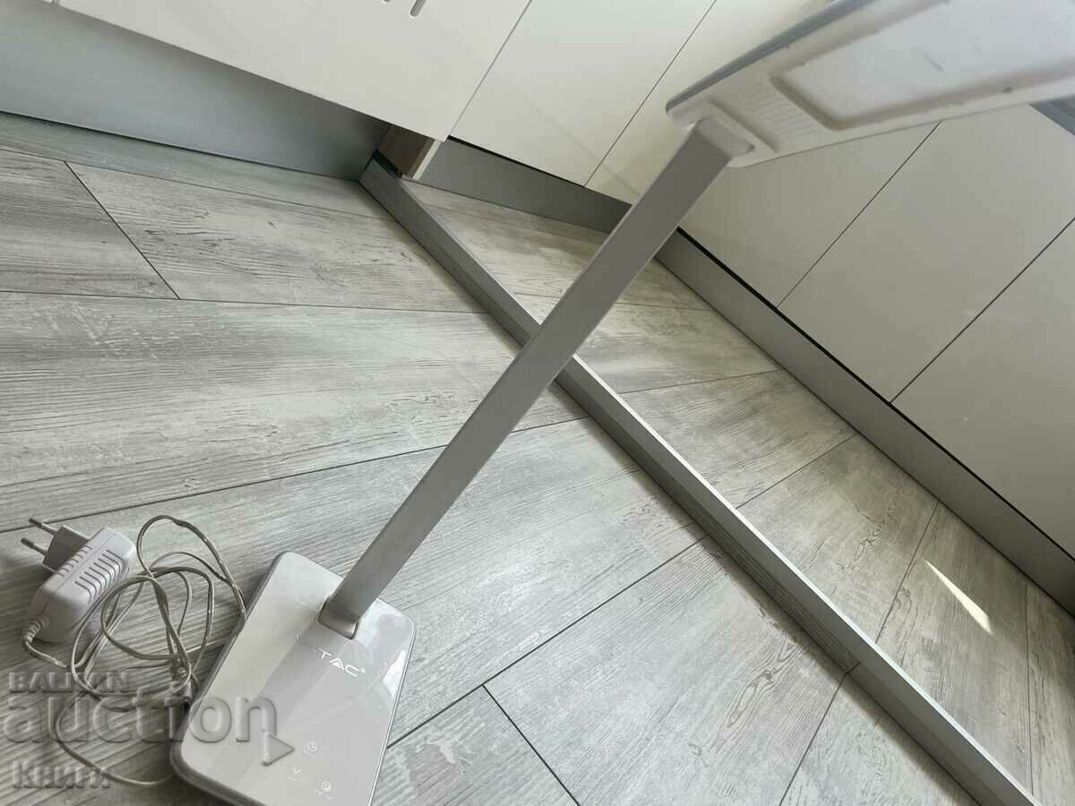 Table Lamp 3 in 1 SKU 7033 VT-1010 V-TAC - 10W LED with price 60.00 BGN | € 30.68 Table Lamp 3 in 1 SKU 7033 VT-1010 V-TAC - 10W LED with price 60.00 BGN | € 30.68