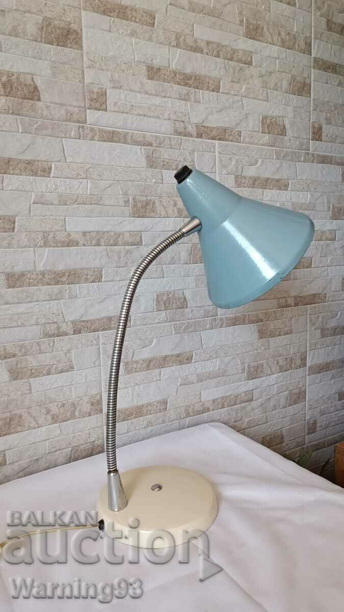 Auction Old industrial desk lamp - table #42 - Antique Auction Old industrial desk lamp - table #42 - Antique