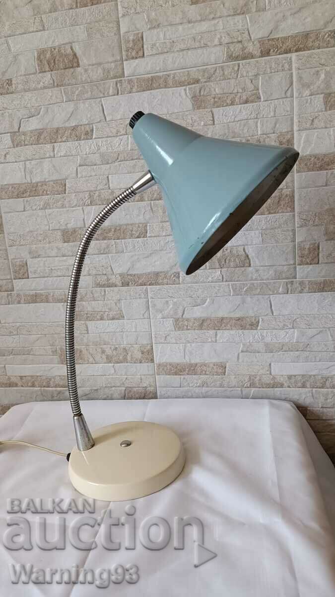 Delivery of Old industrial desk lamp - table #42 - Antique Delivery of Old industrial desk lamp - table #42 - Antique