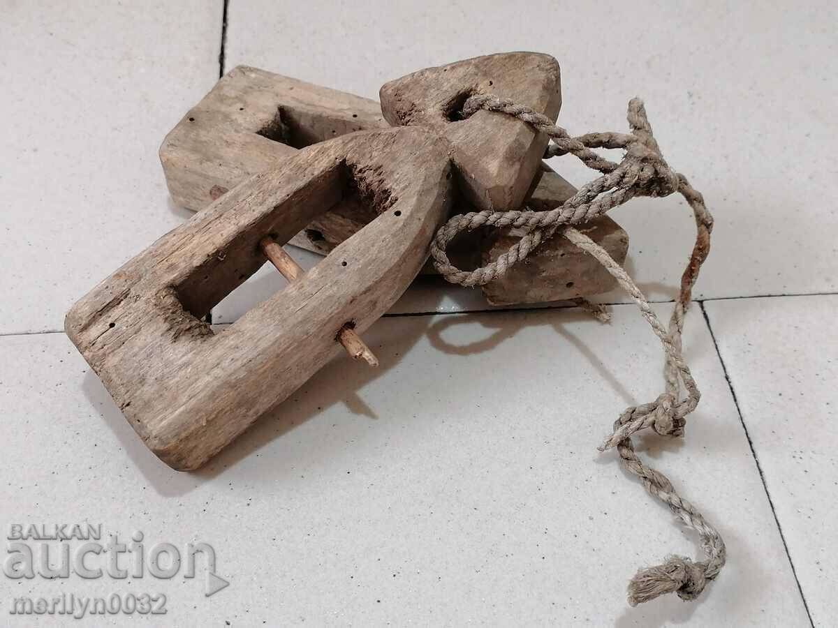 Old wood pulleys, polispast for loom, wooden, primitive - 5 Old wood pulleys, polispast for loom, wooden, primitive - 5