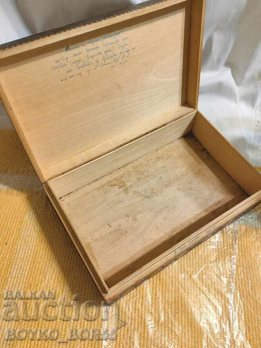 Livrarea Cutie mare de bijuterii imperiale super frumoasă, 1943