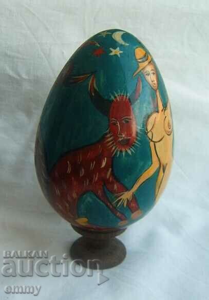 Wooden egg hand painted, abstraction. 1999, signed