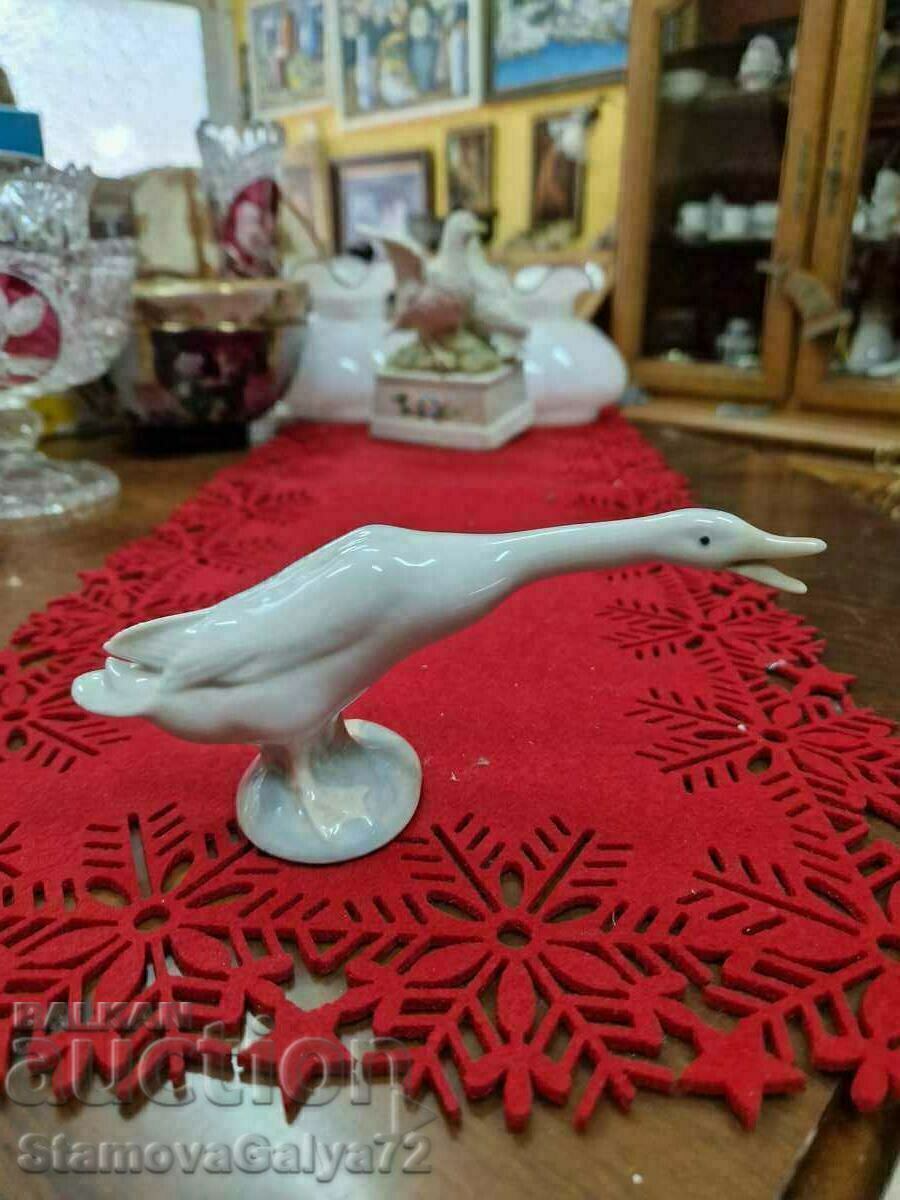 Unique antique Spanish Llardo porcelain figure - 5 Unique antique Spanish Llardo porcelain figure - 5