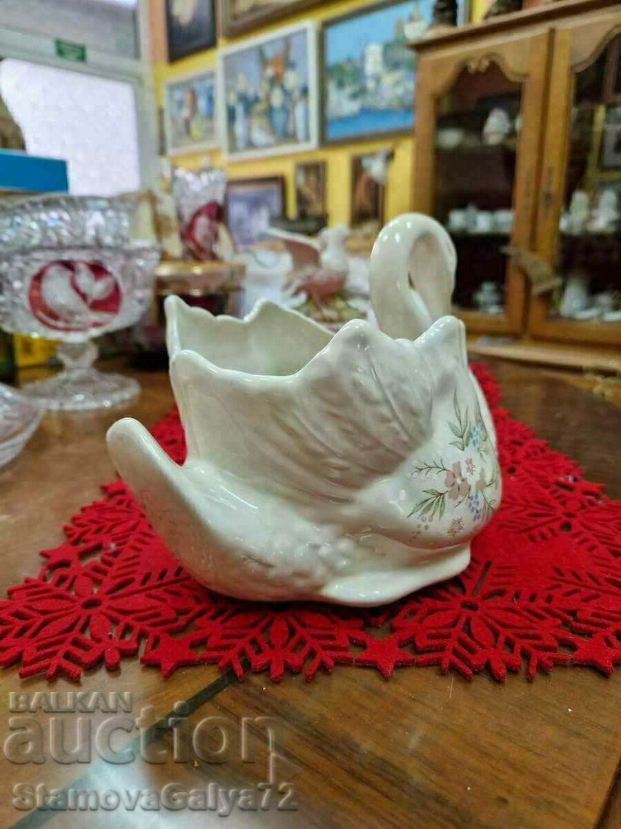 A beautiful antique English porcelain figure - 6