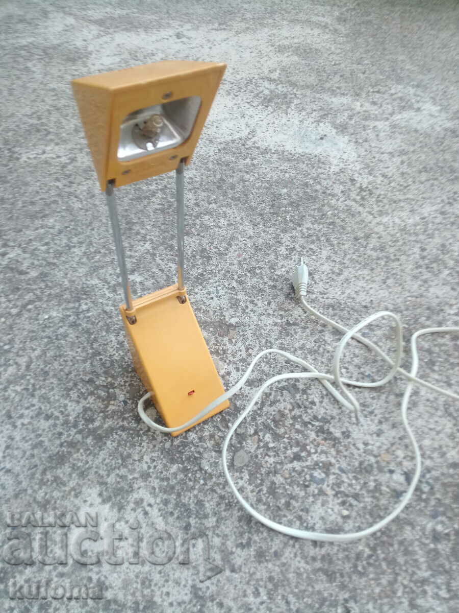 Стара чертожна лампа