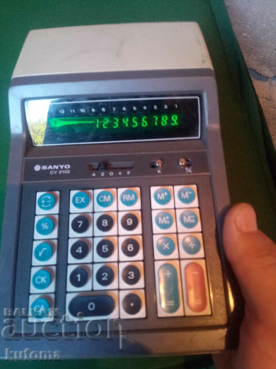 Old Sanyo CY 2132 electronic calculator - 6 Old Sanyo CY 2132 electronic calculator - 6
