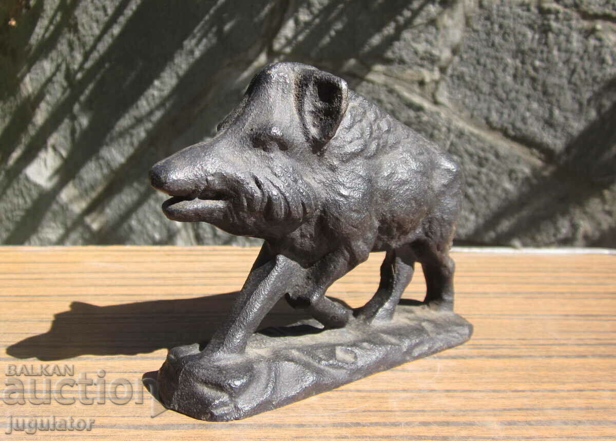 Παράδοση αντίκα χυτοσίδηρο ειδώλιο αγριογούρουνου Παράδοση αντίκα χυτοσίδηρο ειδώλιο αγριογούρουνου