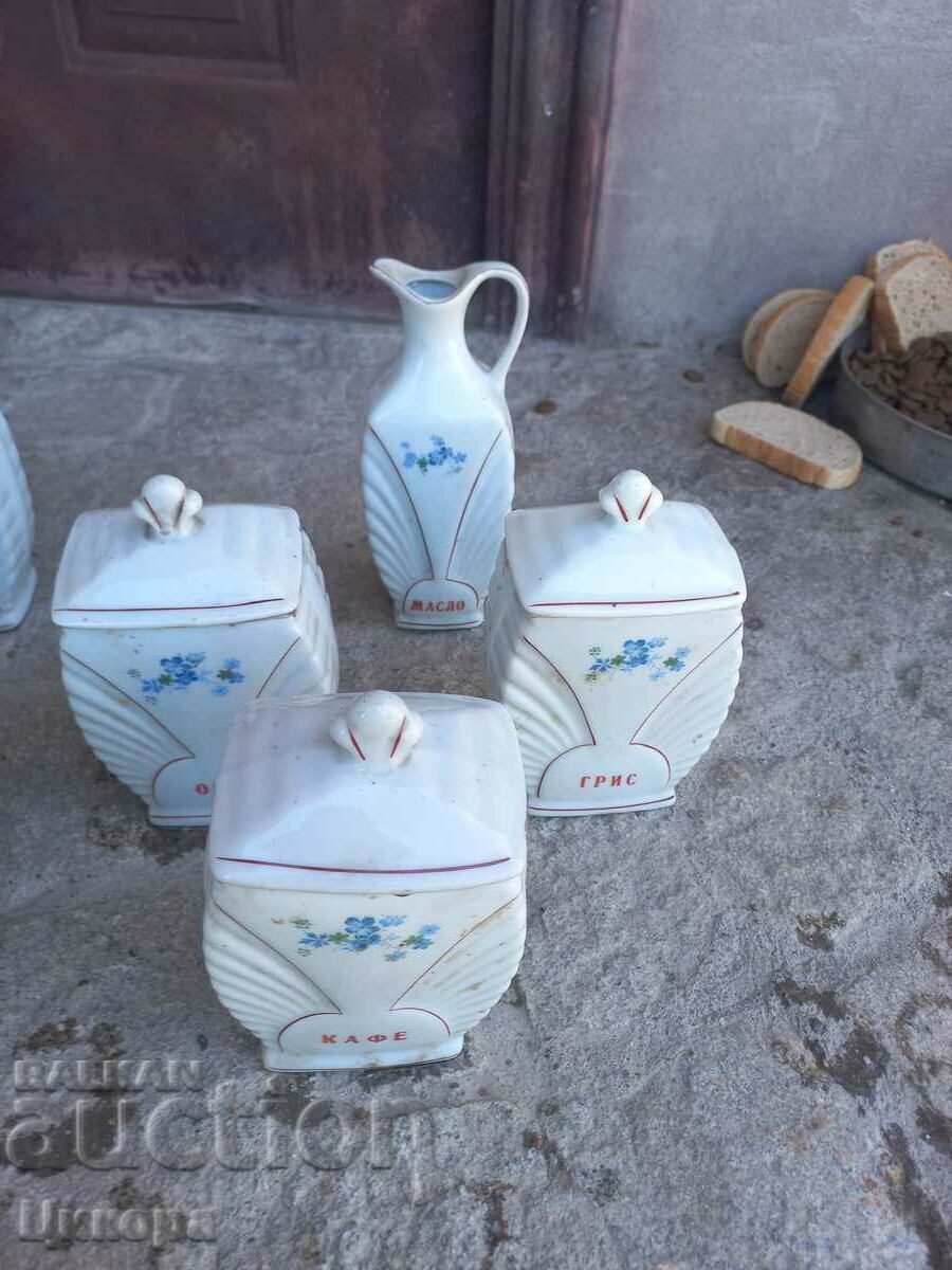 Delivery of PORCELAIN SPICE SERVICE Delivery of PORCELAIN SPICE SERVICE