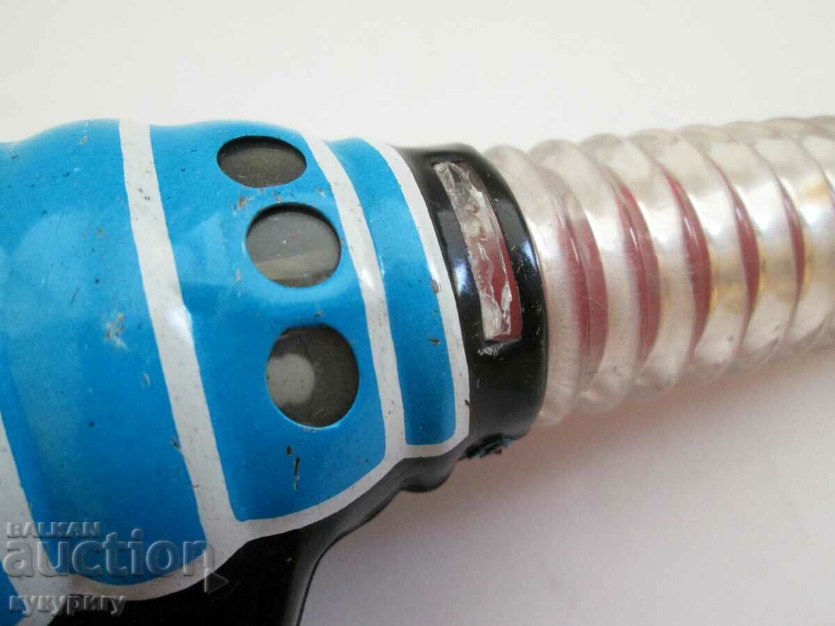 Delivery of Old space gun tinplate mechanical space toy Delivery of Old space gun tinplate mechanical space toy