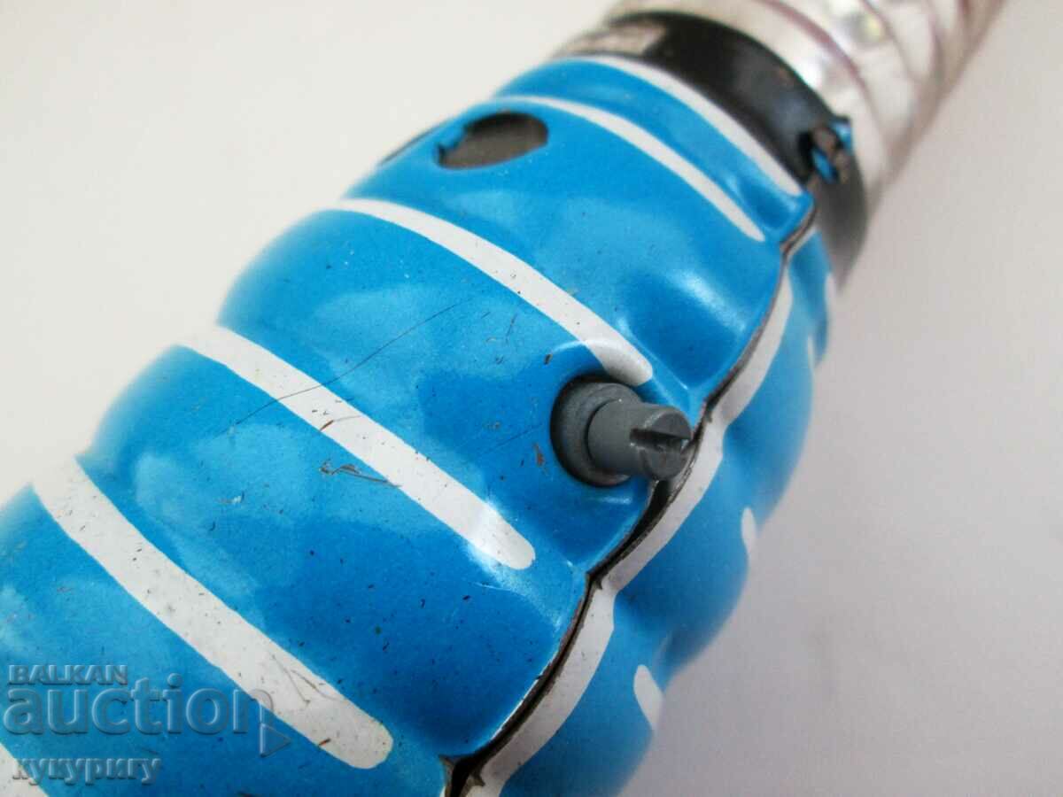 Old space gun tinplate mechanical space toy - 5 Old space gun tinplate mechanical space toy - 5