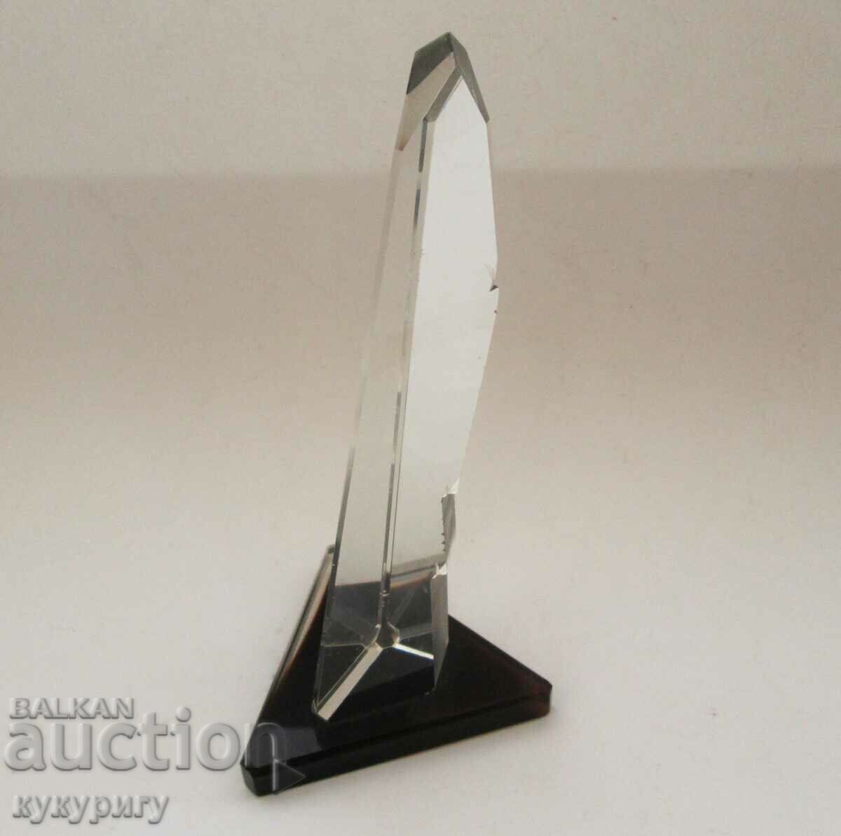 Delivery of Old Soviet USSR statuette crystal glass Moscow Kremlin