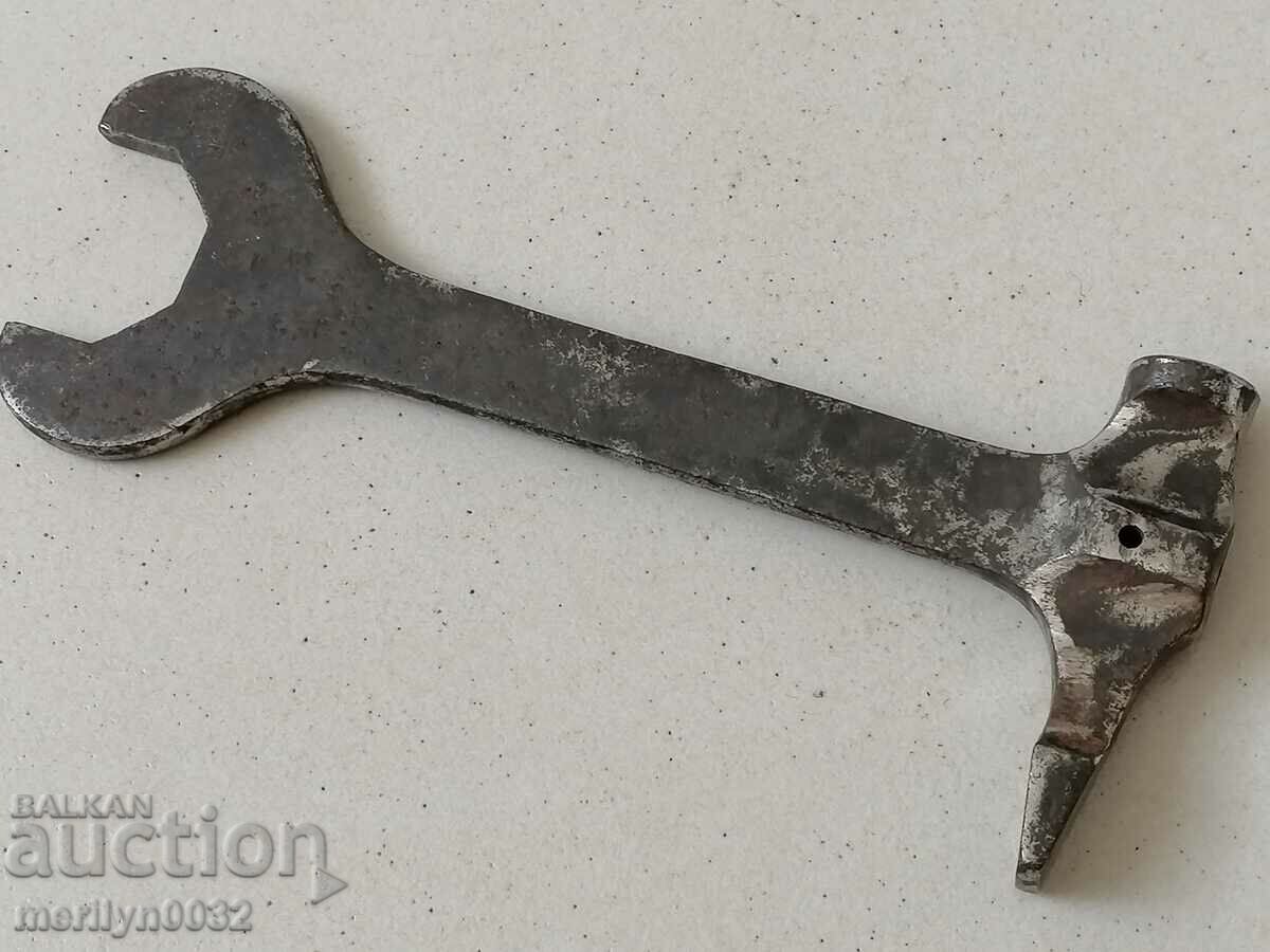 Cheie kit mitraliera MG-08 cu preț 88.00 BGN | € 44.99