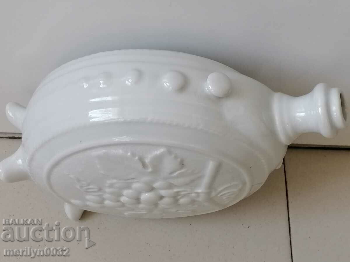 Porcelain bowl porcelain from the time of the Sotsa NRB - 5