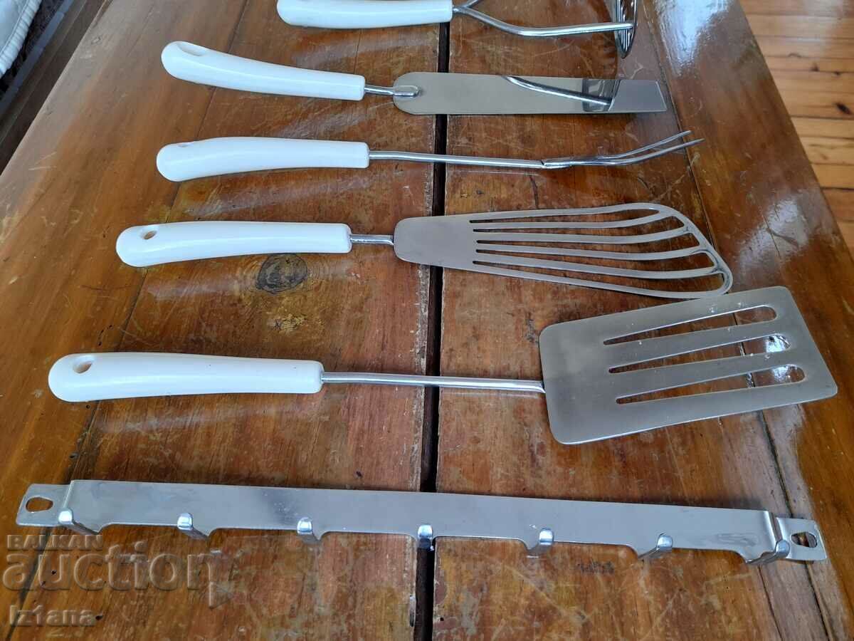 Auction Starter set of kitchen tools, utensils Auction Starter set of kitchen tools, utensils