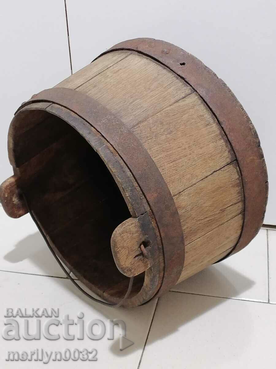 Auction Milk bucket wooden bucket wooden bucket Auction Milk bucket wooden bucket wooden bucket