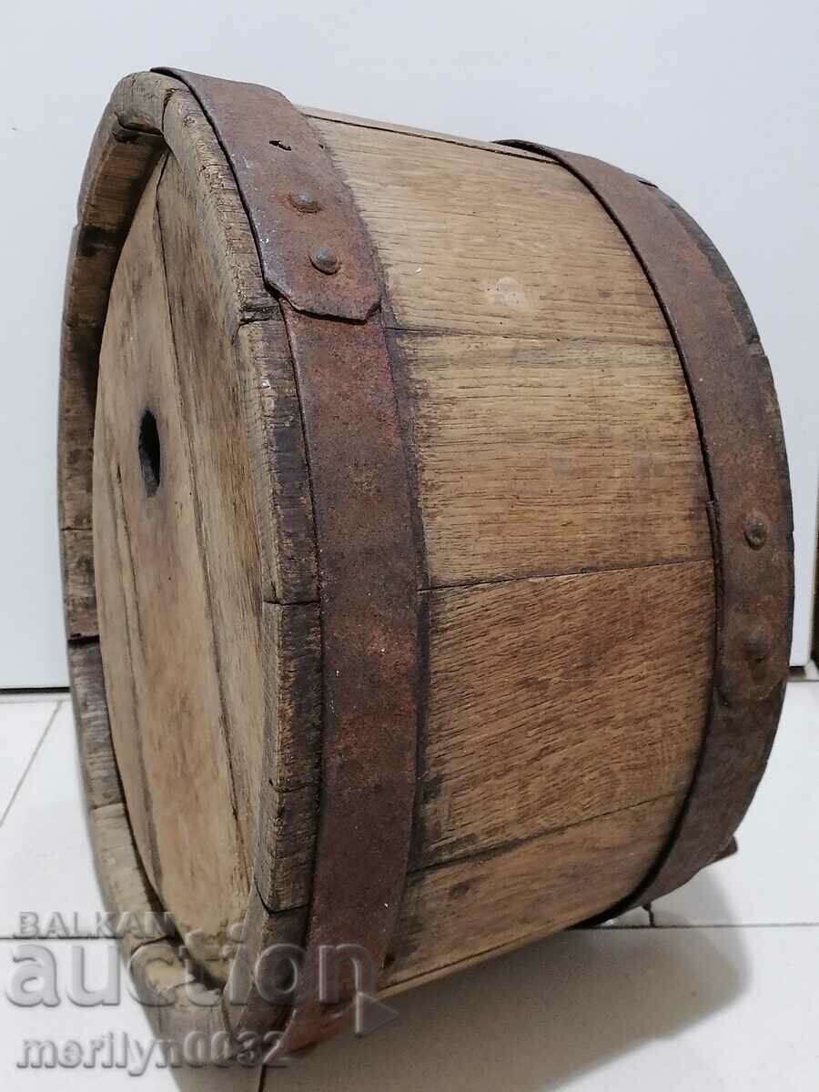 Delivery of Milk bucket wooden bucket wooden bucket Delivery of Milk bucket wooden bucket wooden bucket