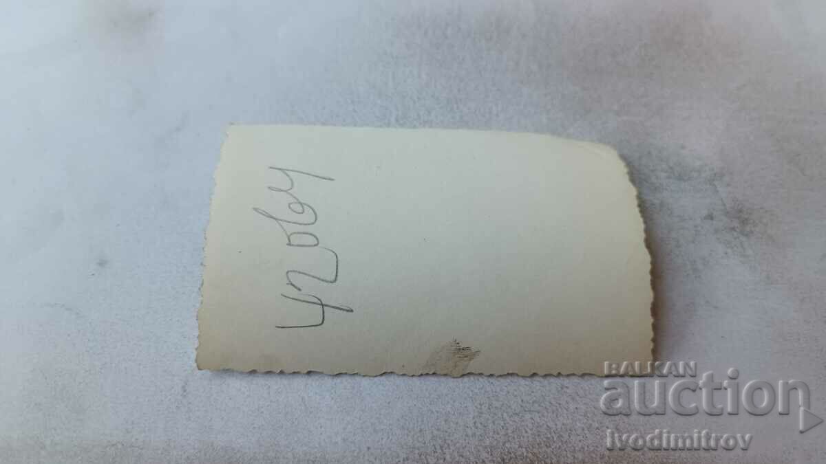 Photo Sofia A woman and a little girl on a walk with price 2.45 BGN | € 1.25 Photo Sofia A woman and a little girl on a walk with price 2.45 BGN | € 1.25