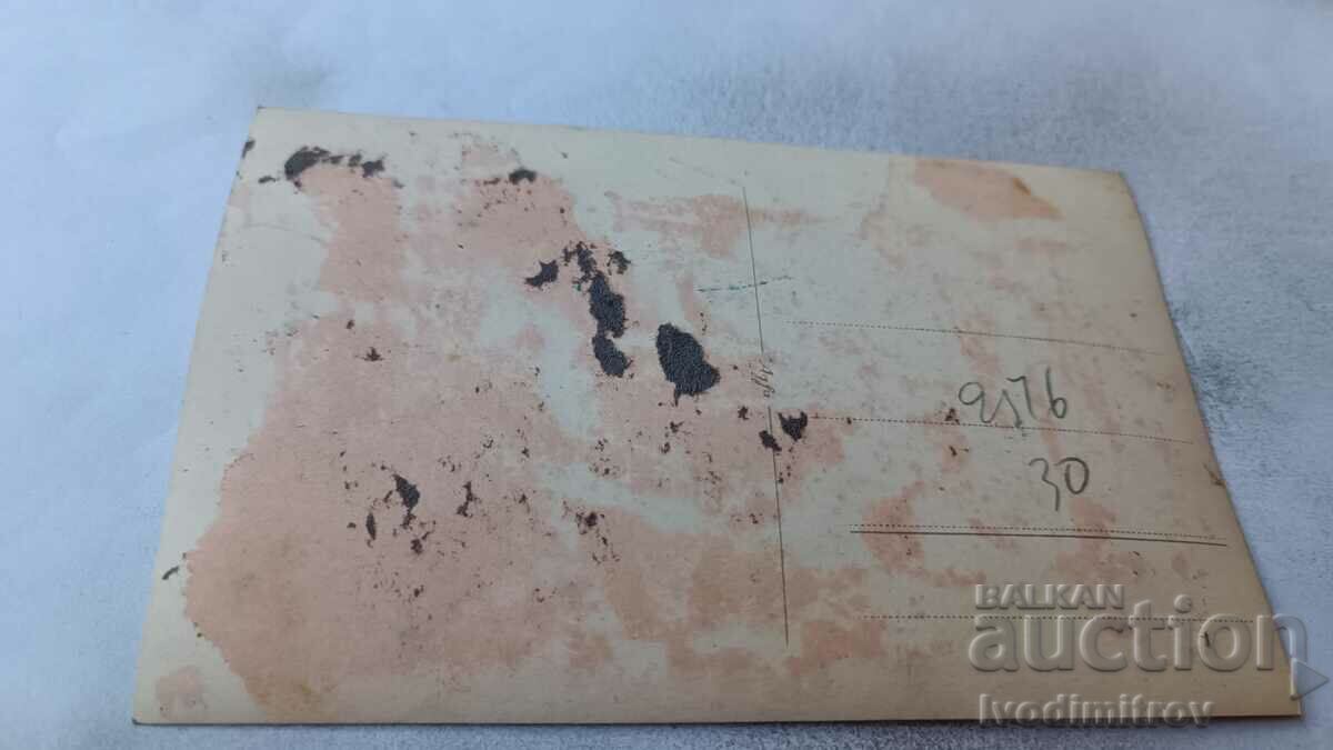 Photo Sofia A male and female officer walking in front of the Court. palace with price 2.65 BGN | € 1.35 Photo Sofia A male and female officer walking in front of the Court. palace with price 2.65 BGN | € 1.35