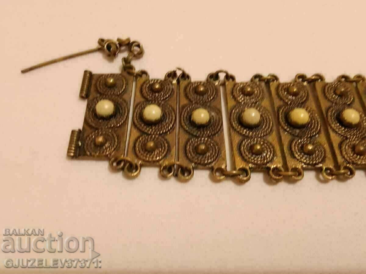 Delivery of Antique Renaissance Bronze Bracelet Delivery of Antique Renaissance Bronze Bracelet