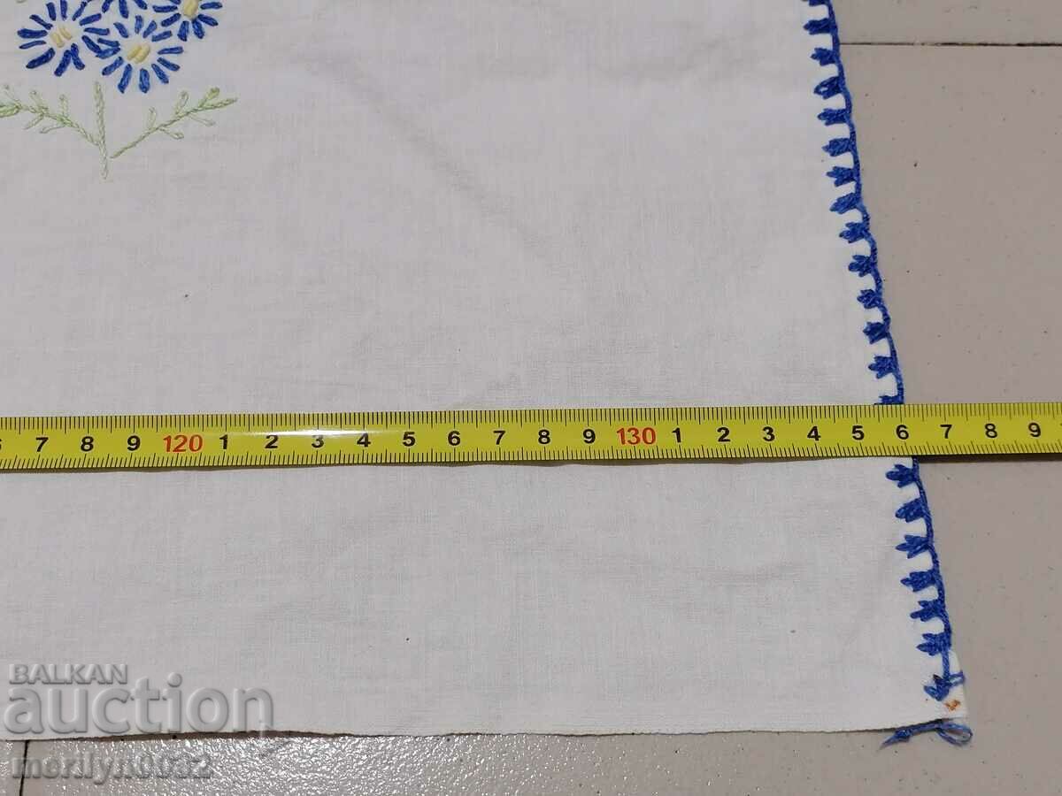 Delivery of Old embroidered tablecloth mile Bulgarian embroidery carpet Delivery of Old embroidered tablecloth mile Bulgarian embroidery carpet