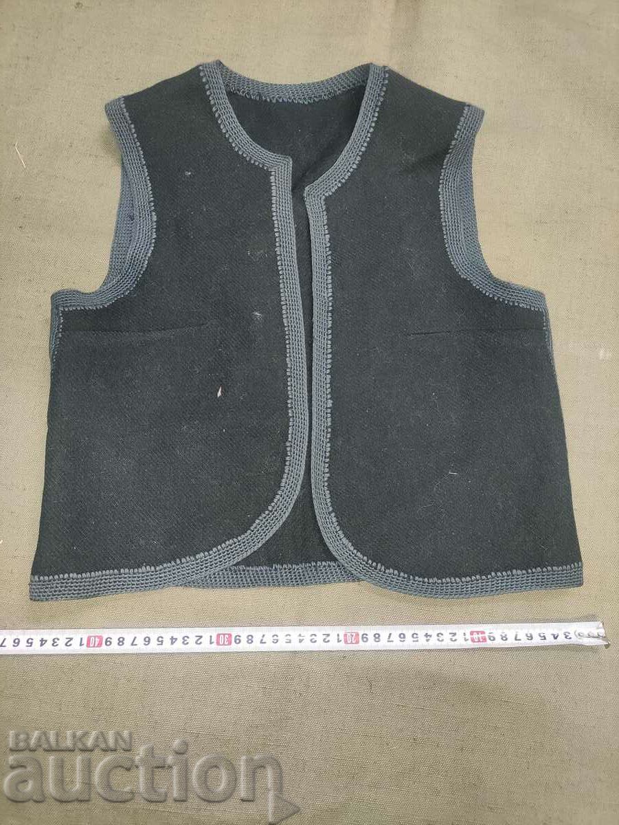 I am selling a bodice, I think it is suitable for a costume