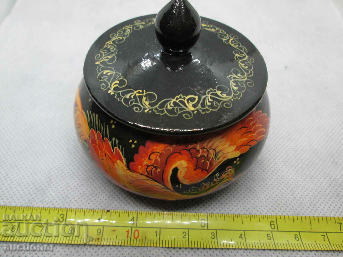 RUSSIAN HAND PAINTED RUSSIAN LAK-KHOHLOMA BOX with price 40.00 BGN | € 20.45