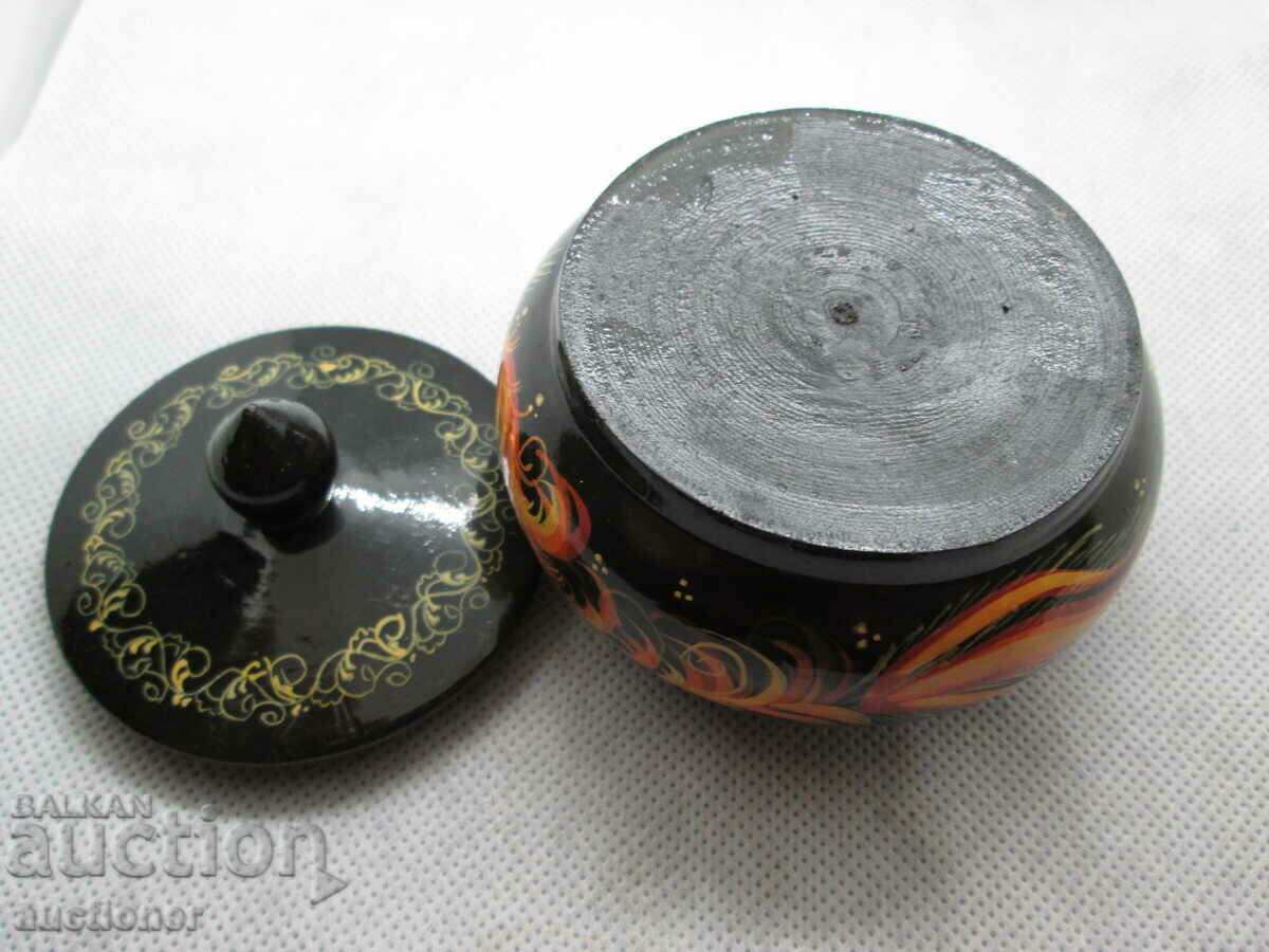 RUSSIAN HAND PAINTED RUSSIAN LAK-KHOHLOMA BOX - 5