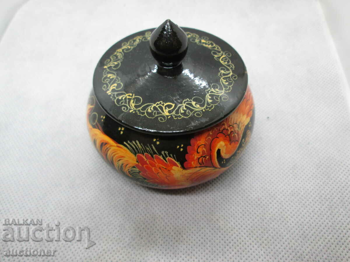 RUSSIAN HAND PAINTED RUSSIAN LAK-KHOHLOMA BOX - 6
