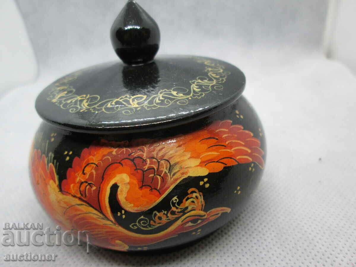 RUSSIAN HAND PAINTED RUSSIAN LAK-KHOHLOMA BOX - 7