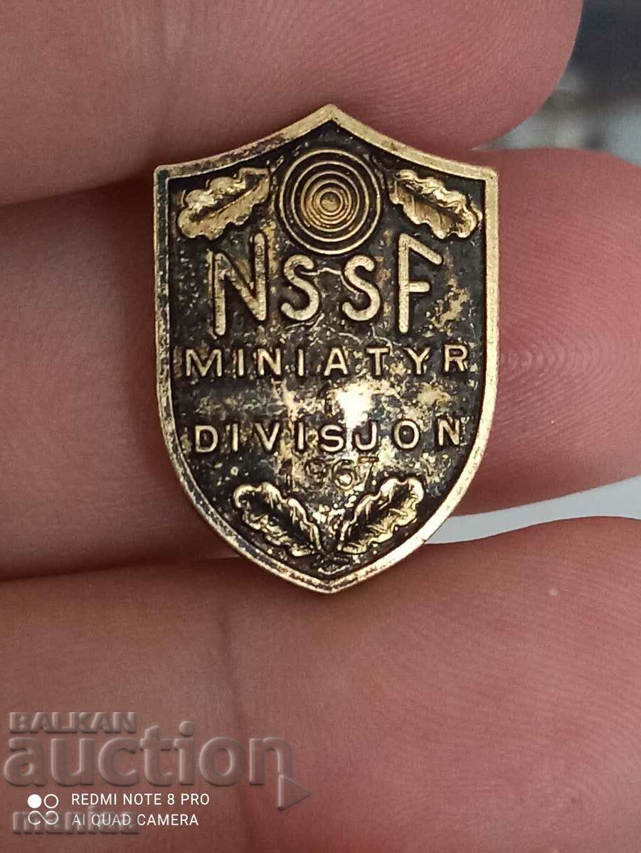 Norwegian silver military badge with the benefit with price 49.99 BGN | € 25.56