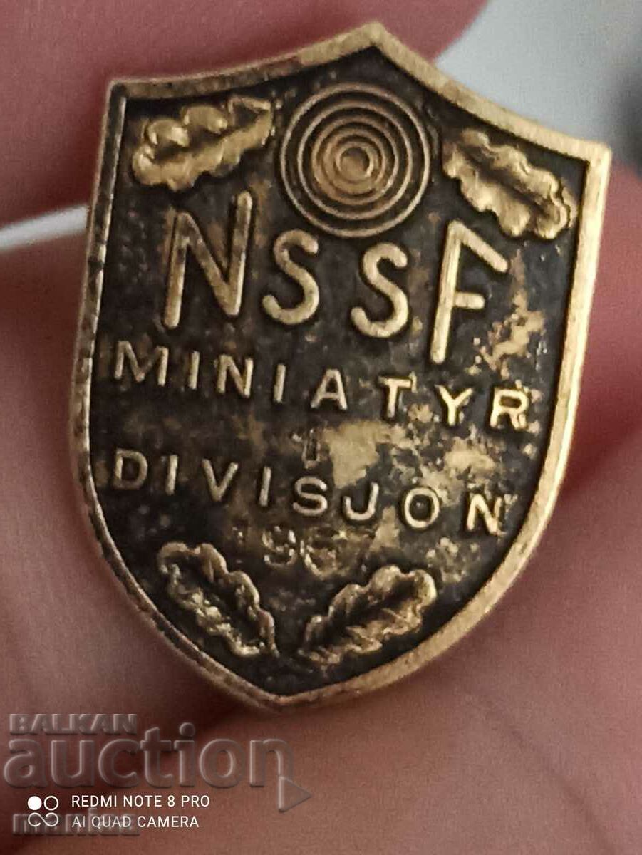 Norwegian silver military badge with the benefit