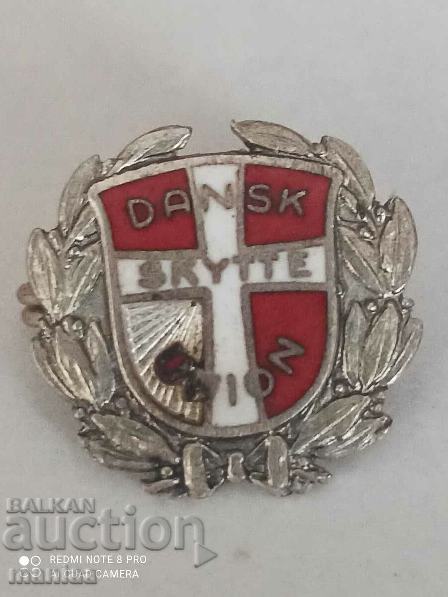 Danish silver badge sample 925 with price 59.00 BGN | € 30.17 Danish silver badge sample 925 with price 59.00 BGN | € 30.17