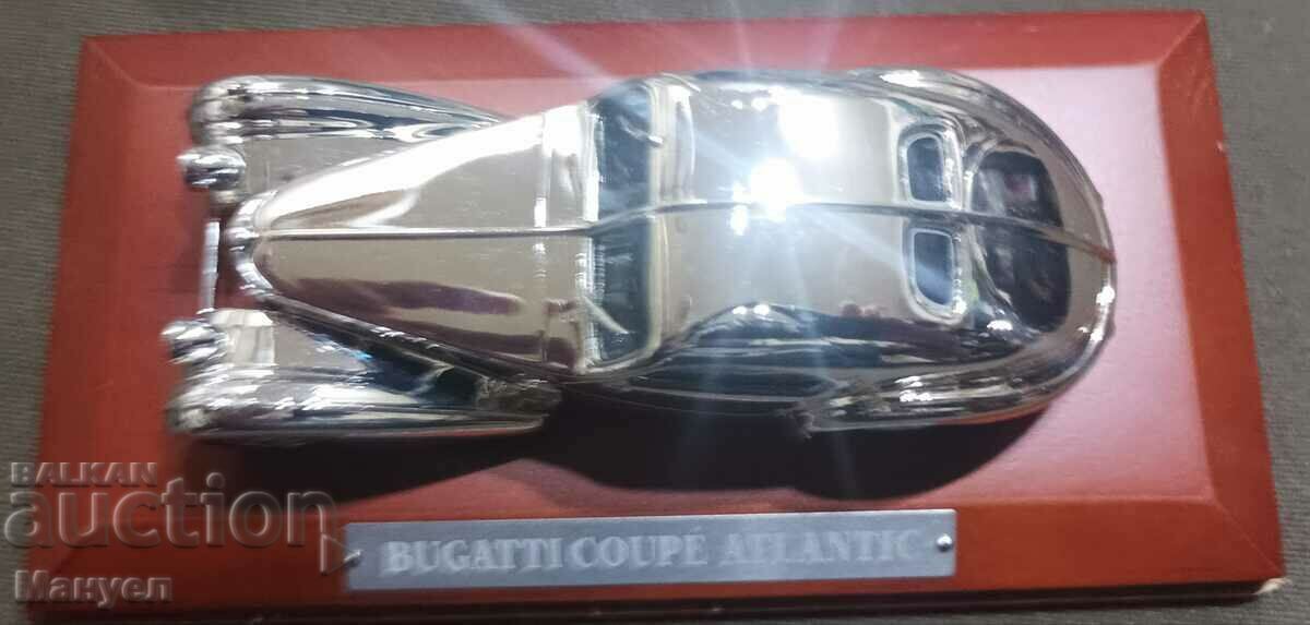Auction  A rare Bugatti model.