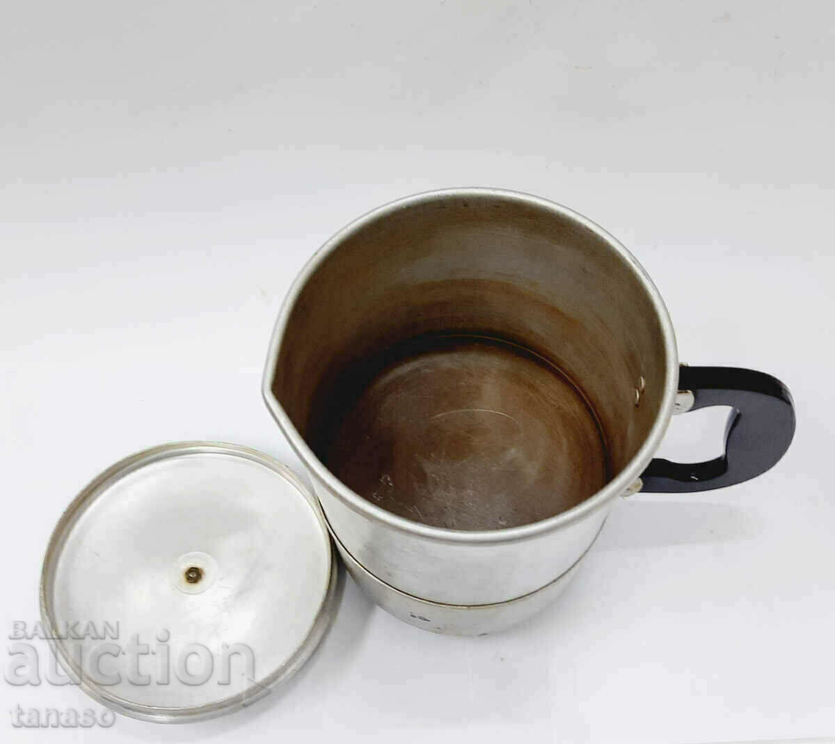 Auction  Old electric aluminum milk kettle(7.5)