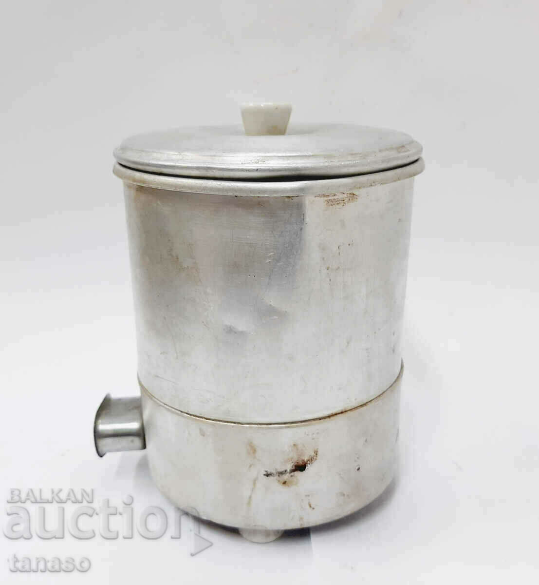 Livrarea Fierbător electric vechi de lapte din aluminiu (7,5) Livrarea Fierbător electric vechi de lapte din aluminiu (7,5)