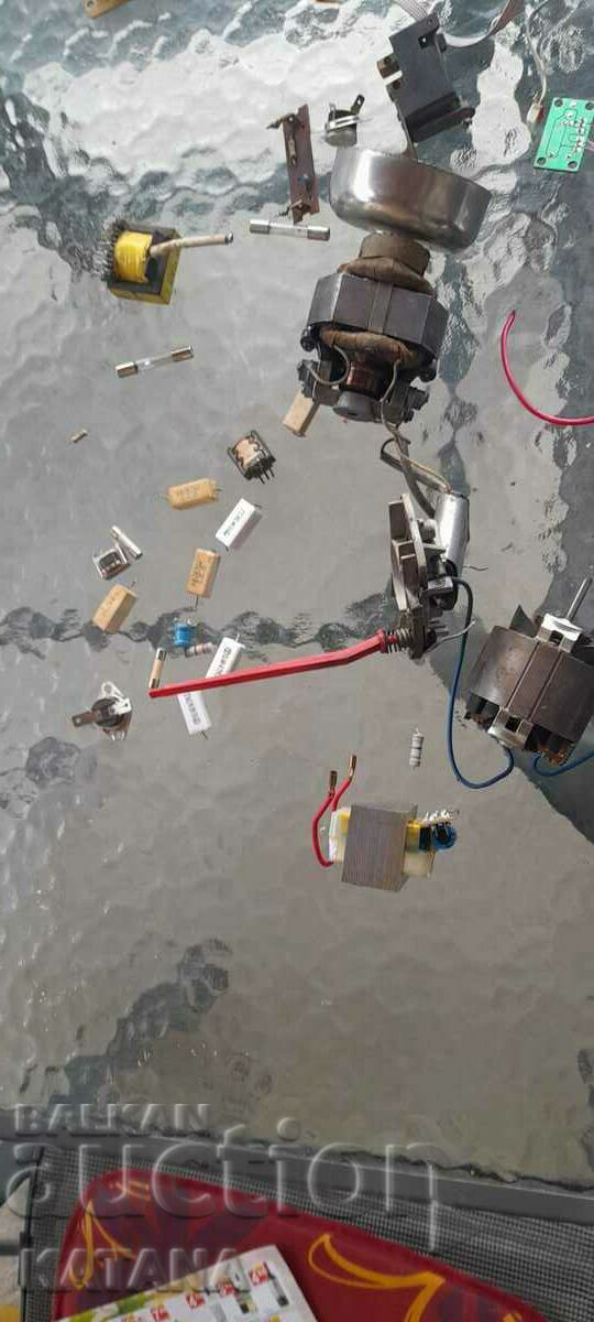 Electronic Scrap SALE!!! - 5 Electronic Scrap SALE!!! - 5