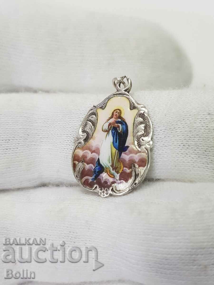 Auction  A rare 19th century silver painted enamel European medallion.